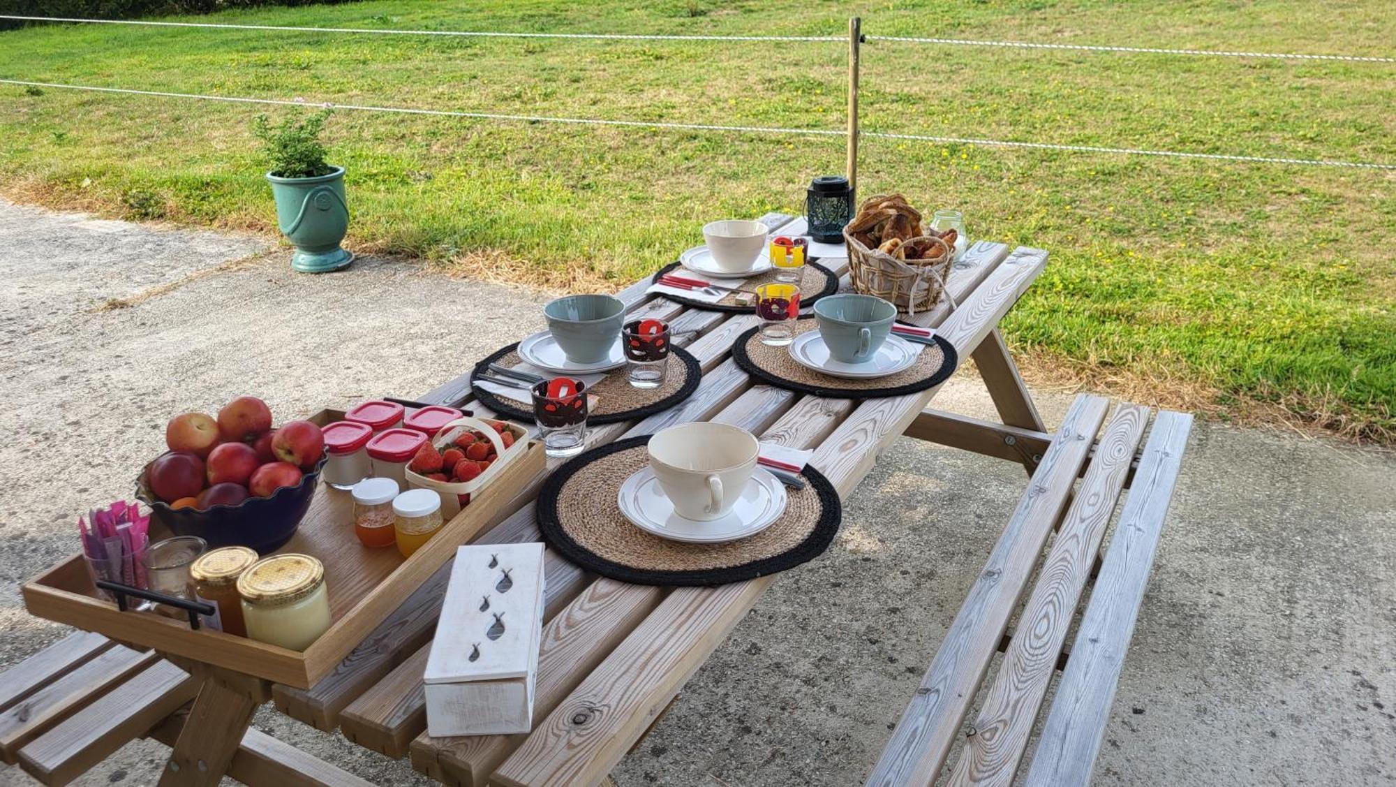 Relais Equestre Du Miloir - Chambres D'Hotes Saint-Desir Luaran gambar